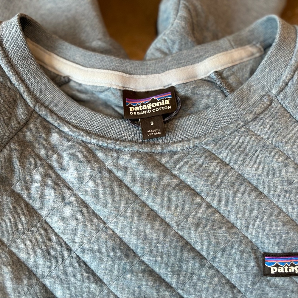 Patagonia Organic Cotton Quilt Crew Sweater womens sz Small blue